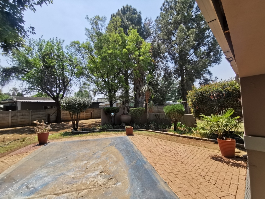 4 Bedroom Property for Sale in Baillie Park North West